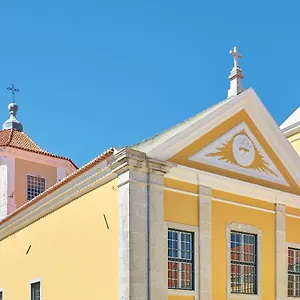  Apartamento Charming Em Belem-books And Canvas